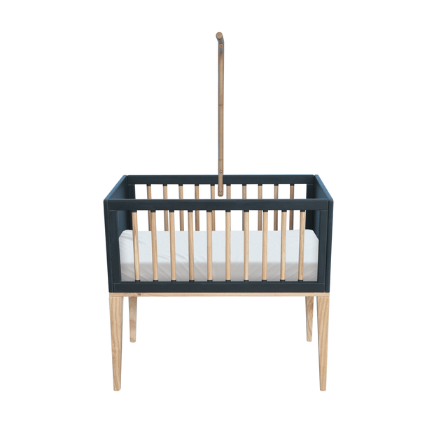 Theo Bebe 50 x 80 cm Patut din lemn, ratan si MDF, pentru bebe, Nami Negru / Natural, 50 x 80 cm