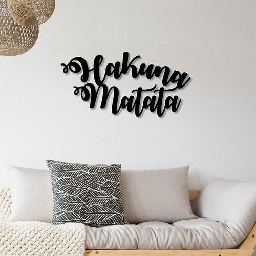 Decoratiune de perete din metal, Hakuna Matata Negru, l70xA1,5xH45 cm