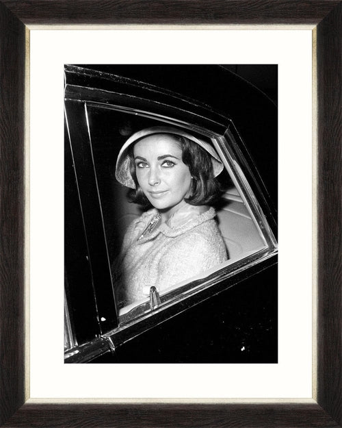 Global Art Tablou Framed Art Elizabeth Taylor I